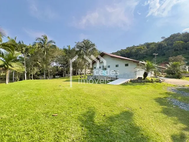 Chácara com 20000m² 10 quartos e 5 banheiros, à venda, no bairro Minas em Ilhota