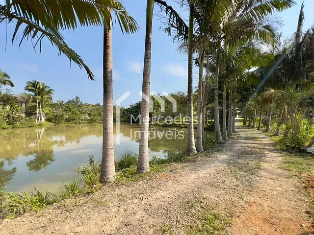 Chácara com 20000m² 10 quartos e 5 banheiros, à venda, no bairro Minas em Ilhota