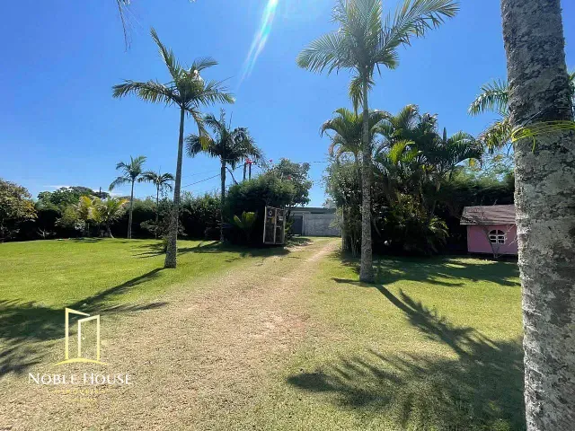 Chácara com 1275m² 3 quartos e 3 banheiros, à venda, no bairro Monterrey em Louveira