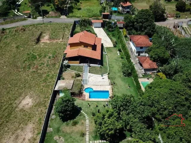 Chácara com 2260m² 3 quartos e 4 banheiros, à venda, no bairro Usina em Atibaia