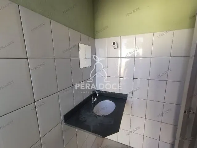 Chácara 5 quartos e 4 banheiros, para alugar, no bairro Lourdes em Uberaba
