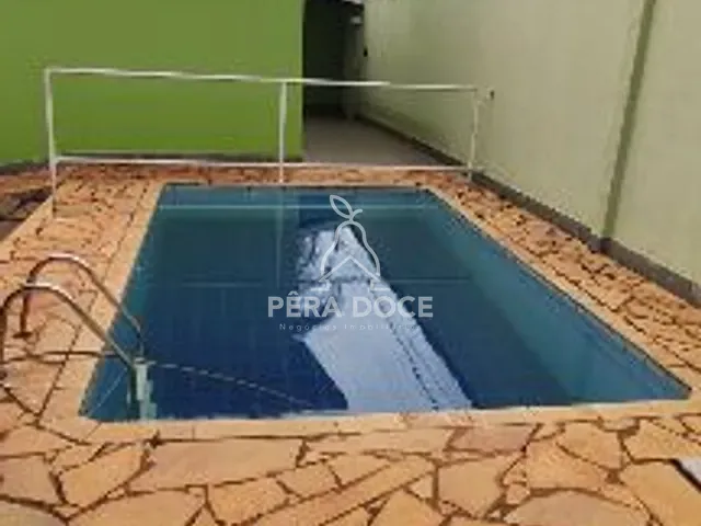 Chácara 5 quartos e 4 banheiros, para alugar, no bairro Lourdes em Uberaba