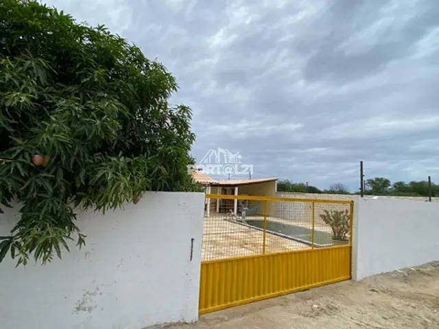 Chácara com 400m² 2 quartos e 2 banheiros, à venda ou para alugar, no bairro Pedrinhas em Petrolina