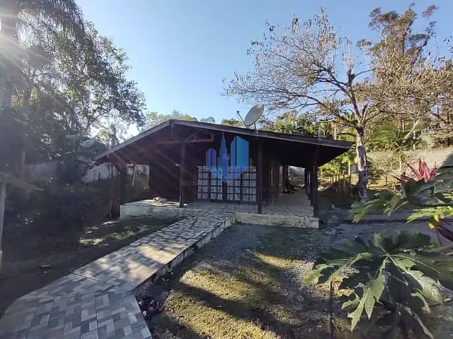 Chácara 4 quartos e 1 banheiro, à venda, no bairro Área Rural de Camboriú em Camboriú