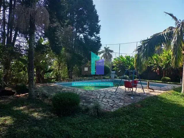 Chácara 4 quartos e 4 banheiros, à venda, no bairro Chácara Rincão em Cotia
