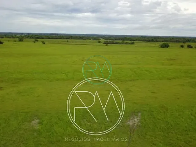 Fazenda com 13500000m², à venda, no bairro zona rural em Batayporã