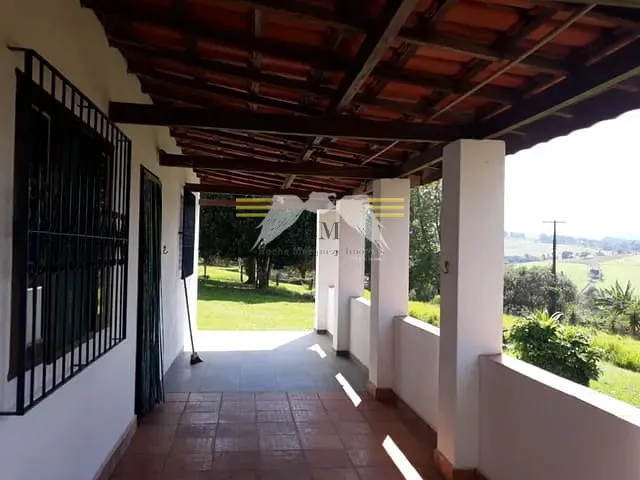 Chácara com 3000m² 3 quartos e 1 banheiro, à venda, no bairro Tuiuti em Tuiuti