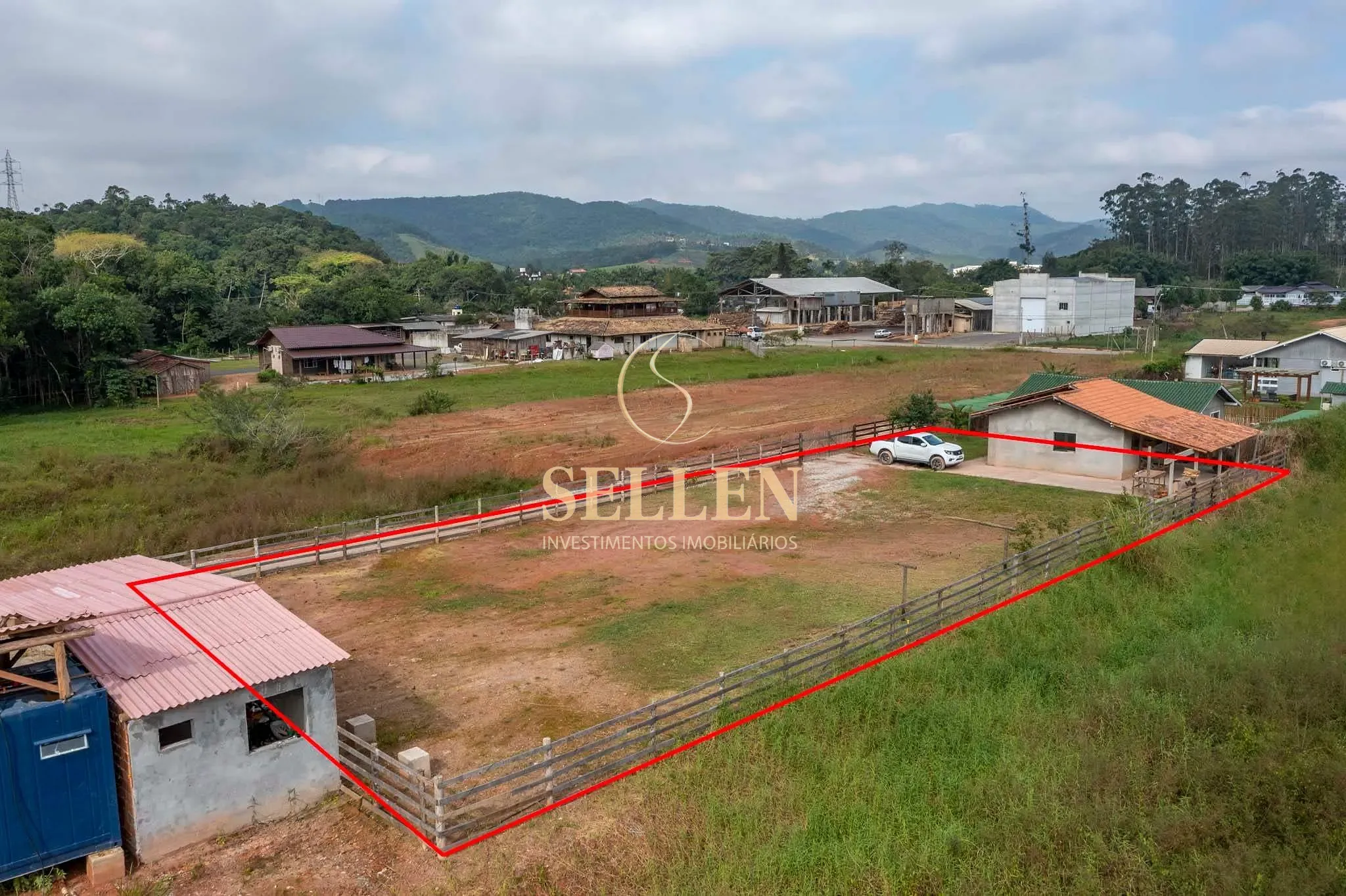 Chácara, 3 quartos, 1100 m² - Foto 2