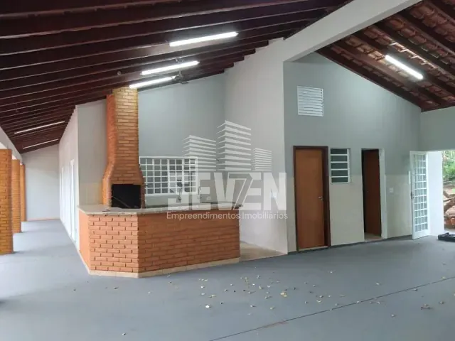 Chácara com 2500m² 2 quartos e 2 banheiros, à venda, no bairro Panorama Parque em Bauru