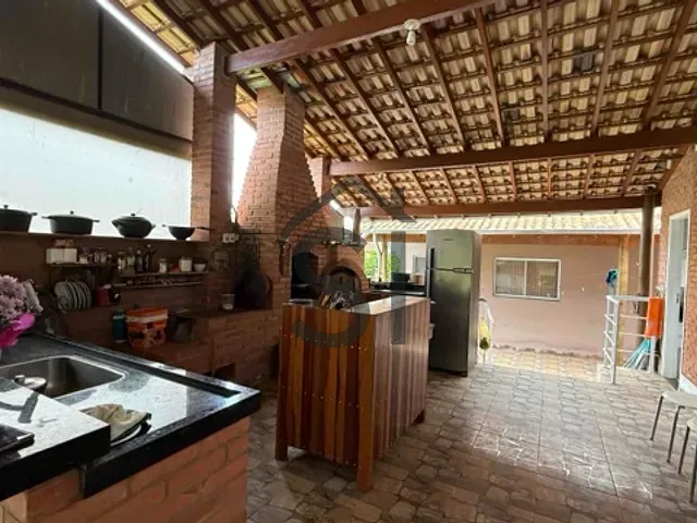Chácara com 1100m² 3 quartos e 3 banheiros, à venda, no bairro Recanto do Guaraparí em Nova Odessa