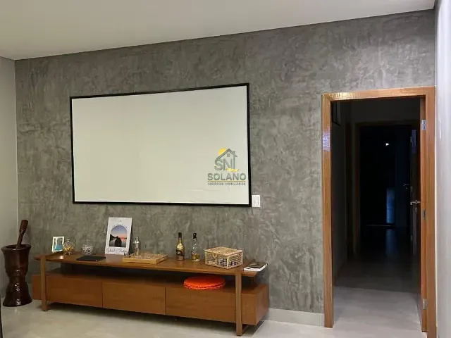 Chácara com 1400m² 4 quartos e 5 banheiros, à venda, no bairro Setor Central em Indiara