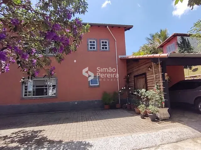 Chácara com 1750m² 4 quartos e 5 banheiros, à venda, no bairro Balança em Simão Pereira