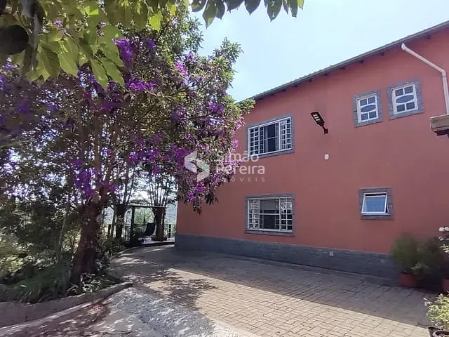 Chácara com 1750m² 4 quartos e 5 banheiros, à venda, no bairro Balança em Simão Pereira