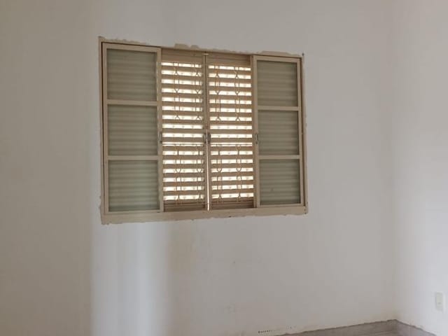 Chácara com 900m² 3 quartos e 2 banheiros, à venda, no bairro Chácaras Dallas em Taubaté