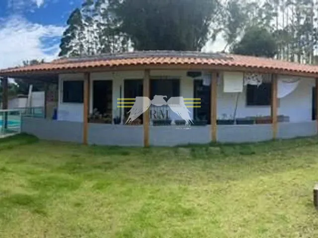 Chácara com 800m² 3 quartos e 3 banheiros, à venda, no bairro Serrote em Salesópolis
