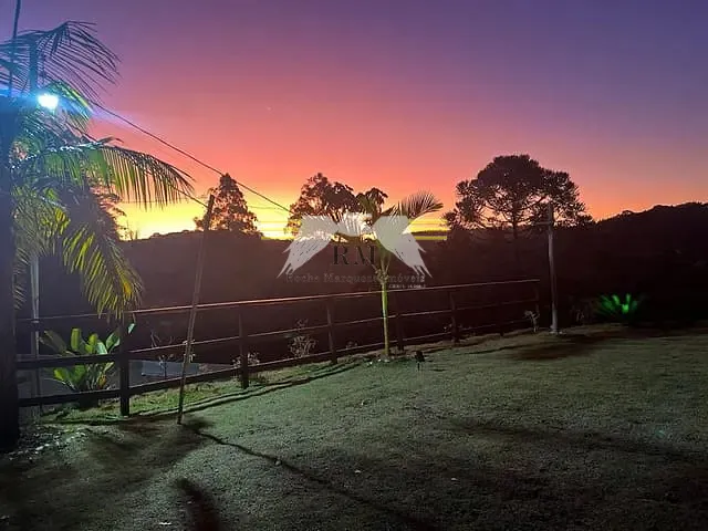 Chácara com 800m² 3 quartos e 3 banheiros, à venda, no bairro Serrote em Salesópolis