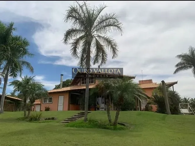 Chácara com 5000m² 4 quartos e 4 banheiros, à venda, no bairro Parque da Grama em Indaiatuba