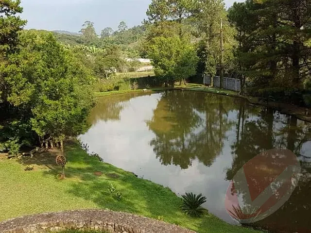Chácara 4 quartos e 4 banheiros, à venda, no bairro Centro em São Roque