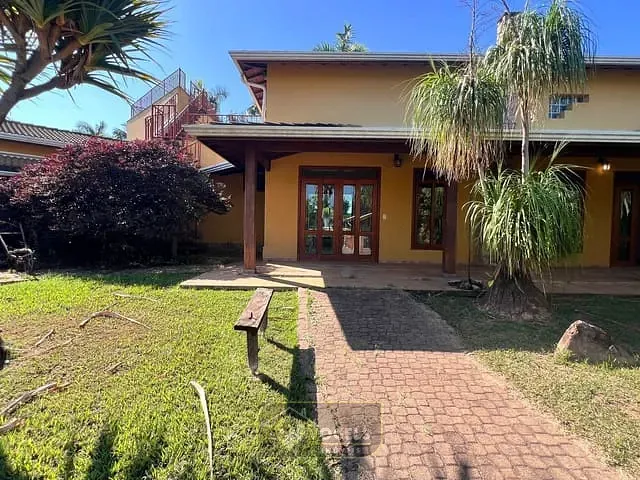 Chácara com 10000m² 6 quartos e 9 banheiros, à venda, no bairro Fundão em Holambra