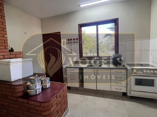 Chácara com 10000m² 6 quartos e 9 banheiros, à venda, no bairro Fundão em Holambra