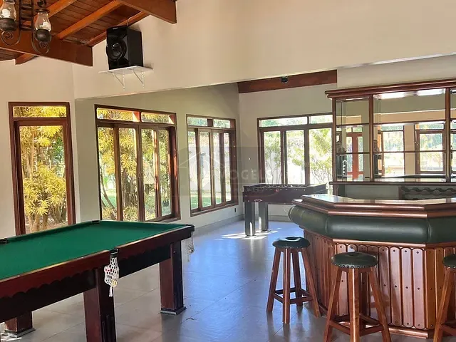 Chácara com 10000m² 6 quartos e 9 banheiros, à venda, no bairro Fundão em Holambra