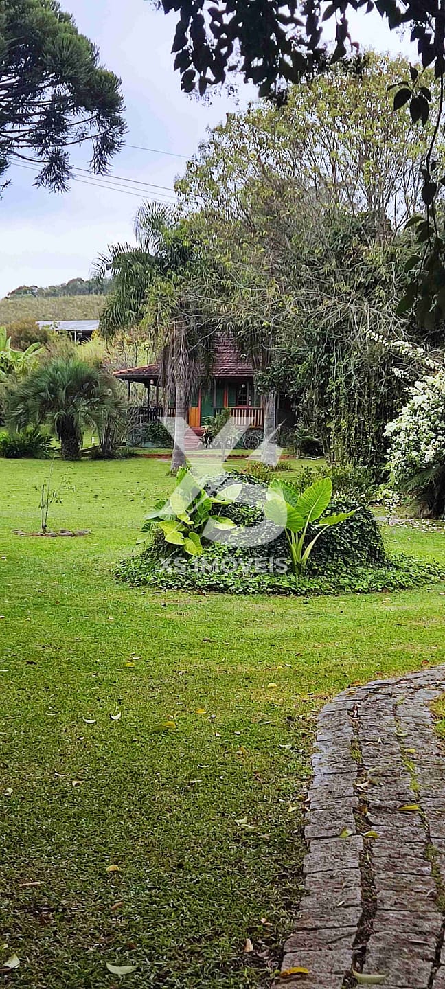 Chácara à venda com 4 quartos, 200m² - Foto 8