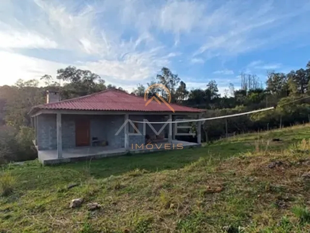 Chácara com 160m² 4 quartos e 2 banheiros, à venda, no bairro Fragata em Pelotas