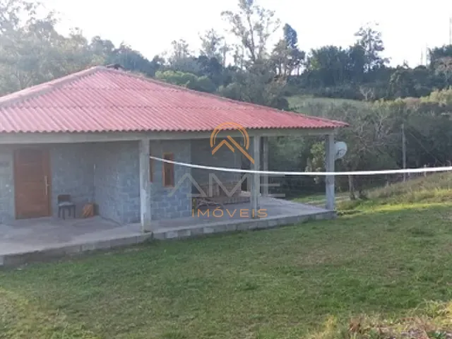 Chácara com 160m² 4 quartos e 2 banheiros, à venda, no bairro Fragata em Pelotas