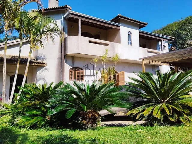 Chácara com 7000m² 4 quartos e 4 banheiros, à venda, no bairro Jardim Marica em Mogi das Cruzes
