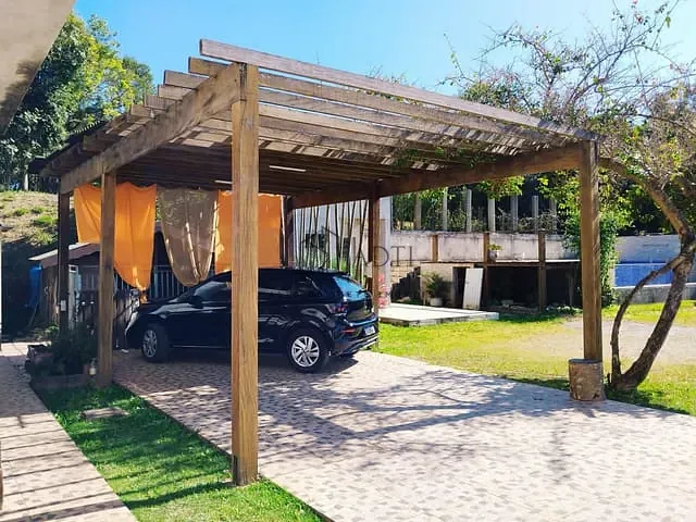 Chácara com 7000m² 4 quartos e 4 banheiros, à venda, no bairro Jardim Marica em Mogi das Cruzes