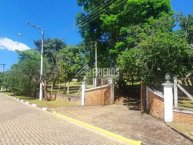 Chácara com 3000m² 5 quartos e 4 banheiros, à venda, no bairro Nova Piracicaba em Piracicaba