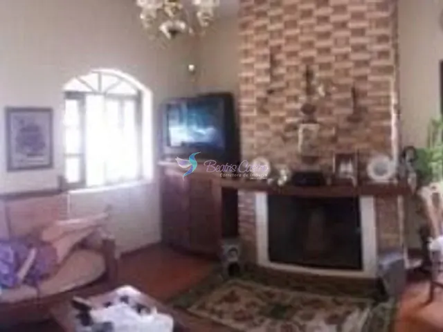 Chácara com 1672m² 5 quartos e 6 banheiros, à venda, no bairro Jardim Estância Brasil em Atibaia