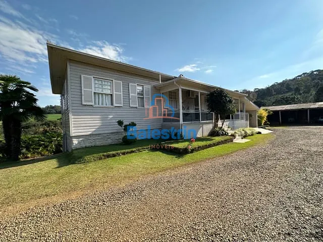 Chácara com 50577m² 5 quartos e 2 banheiros, à venda, no bairro Área Rural de Videira em Videira