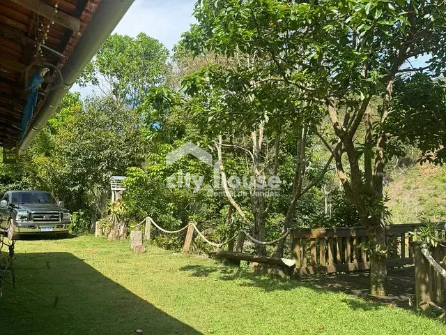 Chácara 4 quartos e 2 banheiros, à venda, no bairro Holandinha em Santa Leopoldina