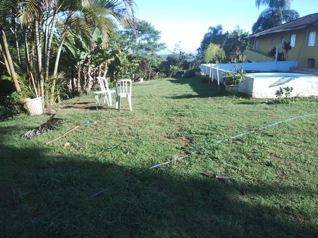 Chácara com 5700m² 5 quartos e 3 banheiros, à venda, no bairro Quatinga em Mogi das Cruzes