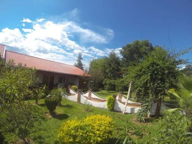 Chácara à venda, no bairro SHANGRILÁ em PONTA GROSSA