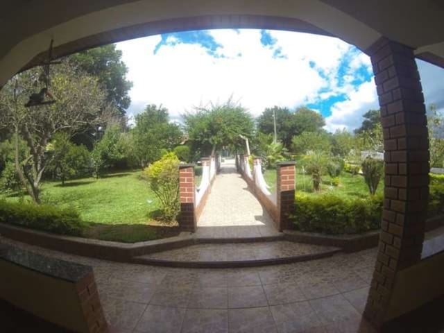 Chácara à venda, no bairro SHANGRILÁ em PONTA GROSSA