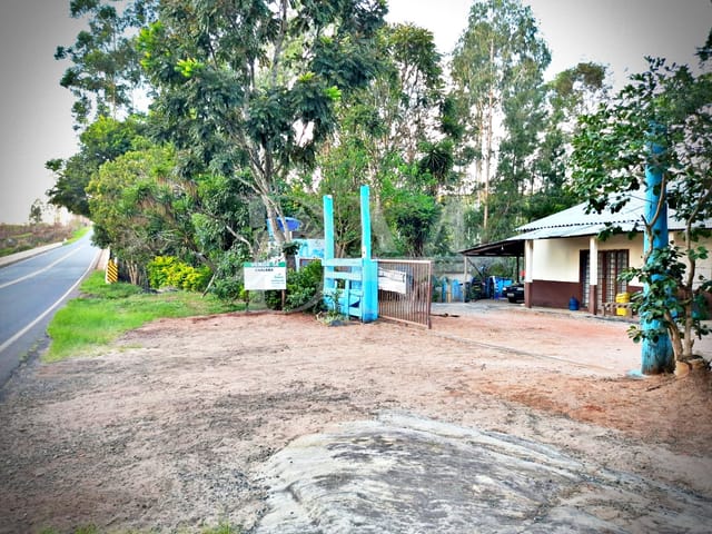 Chácara com 12700m² 1 quarto e 1 banheiro, à venda, no bairro Chácara Perdizes em Jaguariaíva