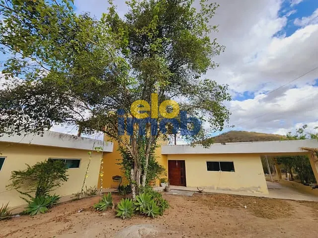 Chácara com 350m² 4 quartos e 5 banheiros, à venda, no bairro Serras do Vale em Caruaru