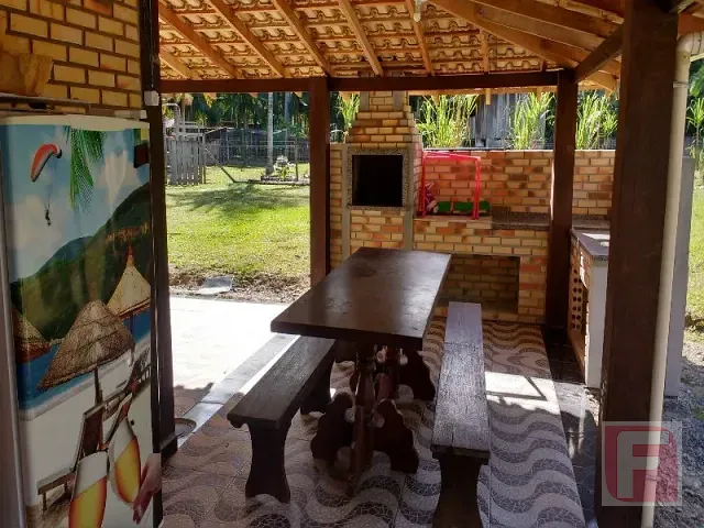 Chácara com 14450m² 3 quartos e 3 banheiros, à venda, no bairro Distrito de Sai em Sai