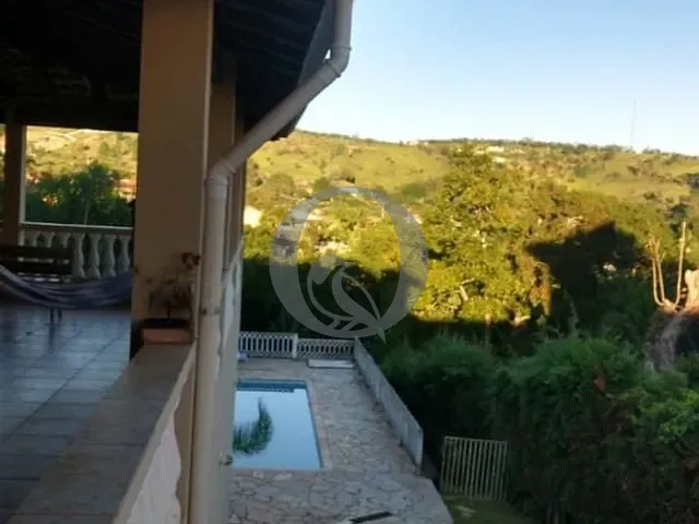 Chácara com 2034m² 4 quartos e 3 banheiros, à venda, no bairro Jardim Estancia Brasil em Atibaia