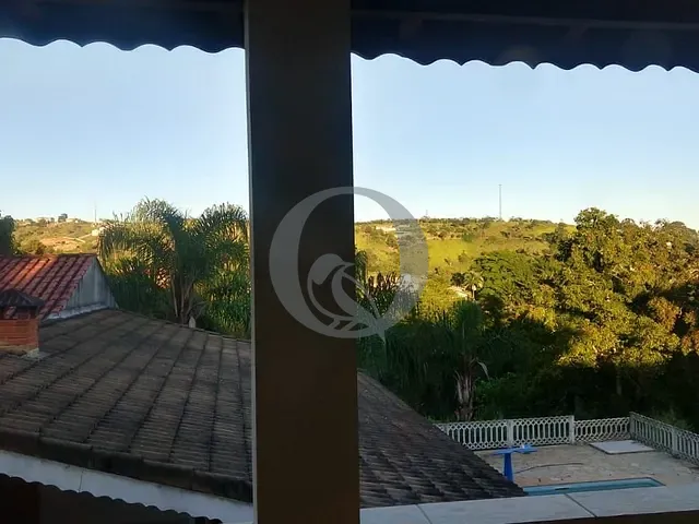 Chácara com 2034m² 4 quartos e 3 banheiros, à venda, no bairro Jardim Estancia Brasil em Atibaia