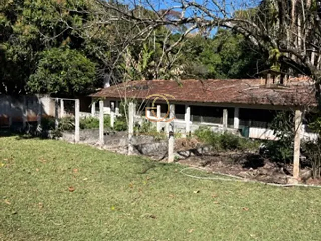Chácara com 4200m² 5 quartos e 6 banheiros, à venda ou para alugar, no bairro Sao Bento em Valença