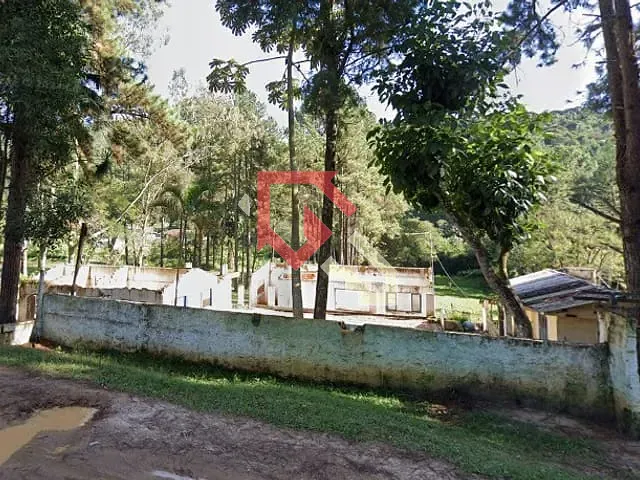 Chácara 6 quartos e 6 banheiros, à venda, no bairro Jardim Taquarussu em Mauá