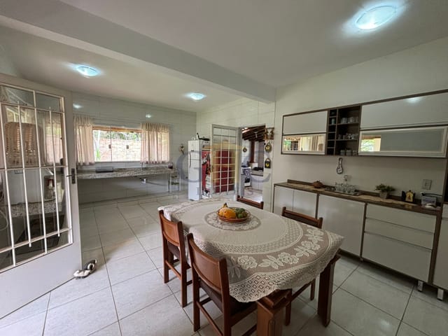 Chácara com 1000m² 5 quartos e 4 banheiros, à venda, no bairro Arco Íris em Salto de Pirapora