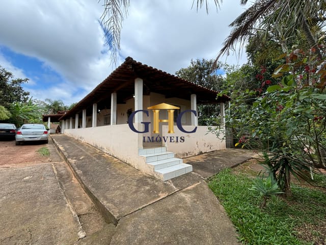 Chácara com 1000m² 5 quartos e 4 banheiros, à venda, no bairro Arco Íris em Salto de Pirapora