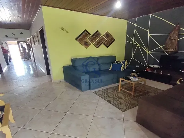 Chácara com 1500m² 5 quartos e 3 banheiros, à venda, no bairro Loteamento Chacaras Embu-Guacu em Embu-Guaçu