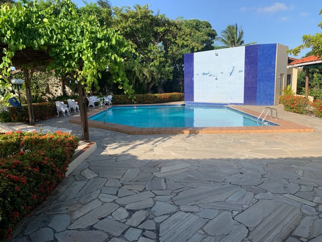 Chácara com 10000m² 3 quartos e 6 banheiros, à venda, no bairro Areia Branca em Aracaju