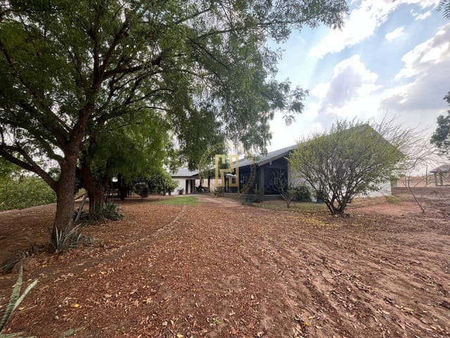Chácara com 1000m², à venda, no bairro Montserrat em Nova Mutum