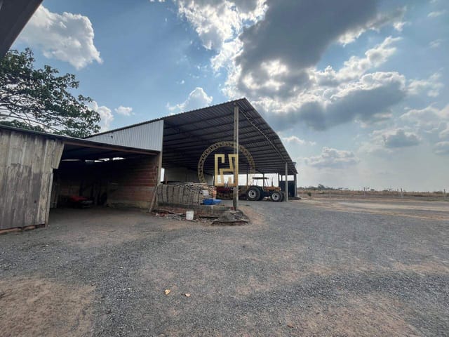 Chácara com 1000m², à venda, no bairro Montserrat em Nova Mutum